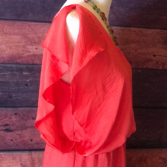 💚 3 for $15 💚 - City Triangles One Shoulder Dress, size M - Picture 2 of 8